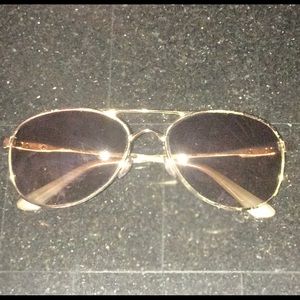 Men’s Oakley sunglasses